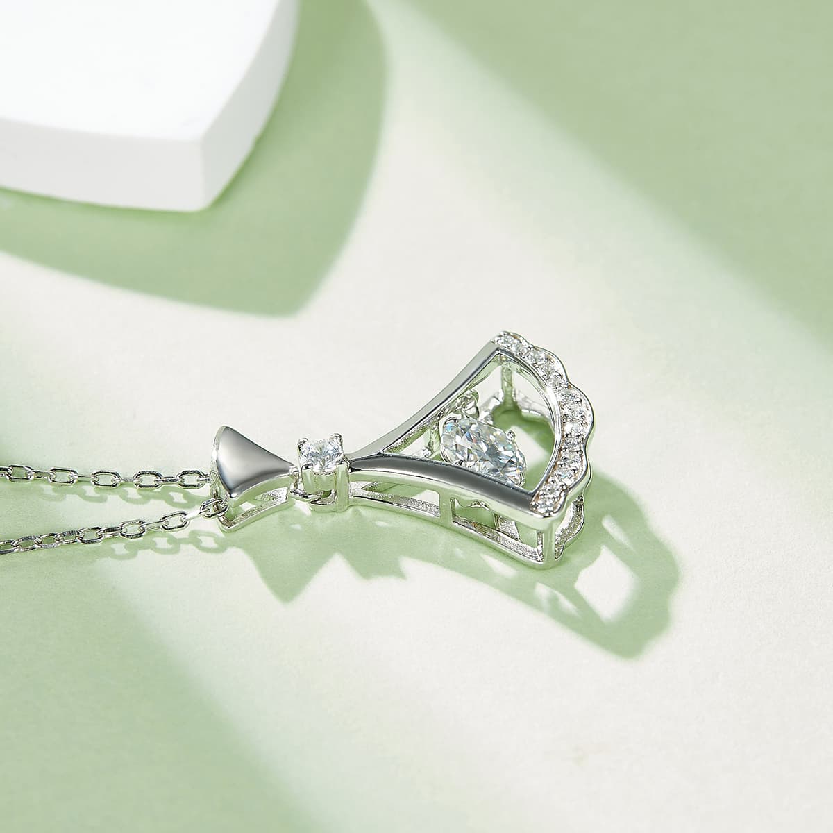 Collier Pendentif Éventail Moissanite 0,5ct D VVS1 Argent 925 Plaqué Platine