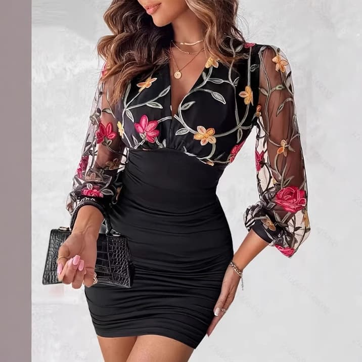 Robe fourreau chic col V manches longues, patchwork brodé et plissé