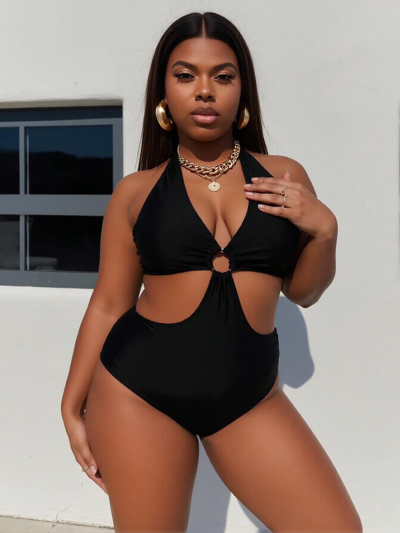 Maillot une pièce grande taille noir, col halter ajouré anneau en O