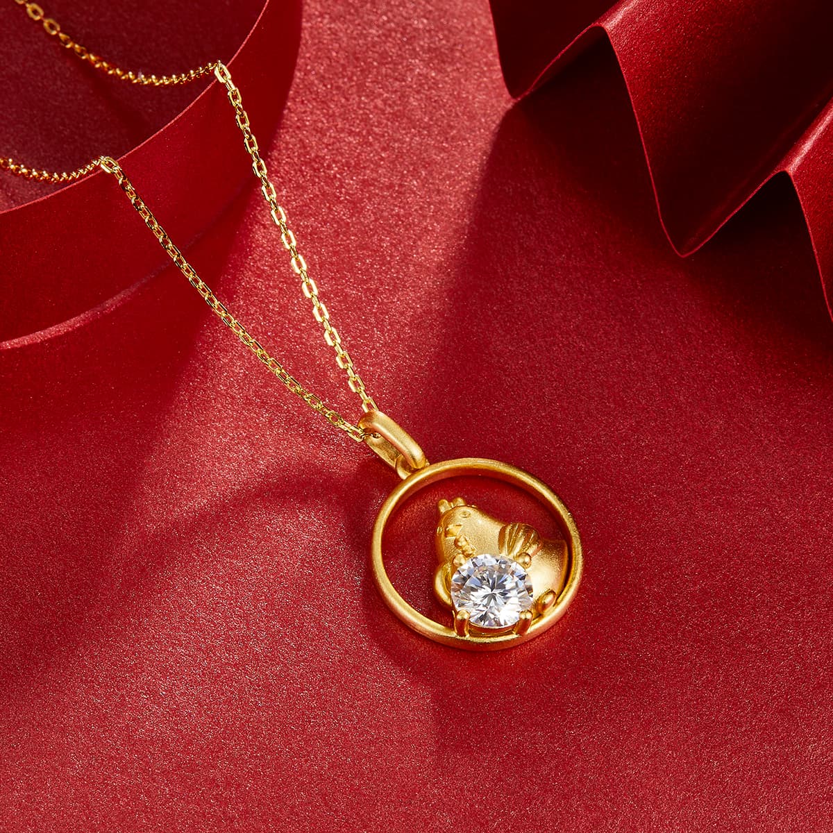 Collier Zodiaque Coq Argent 925 Plaqué Or, Moissanite 1ct VVS1