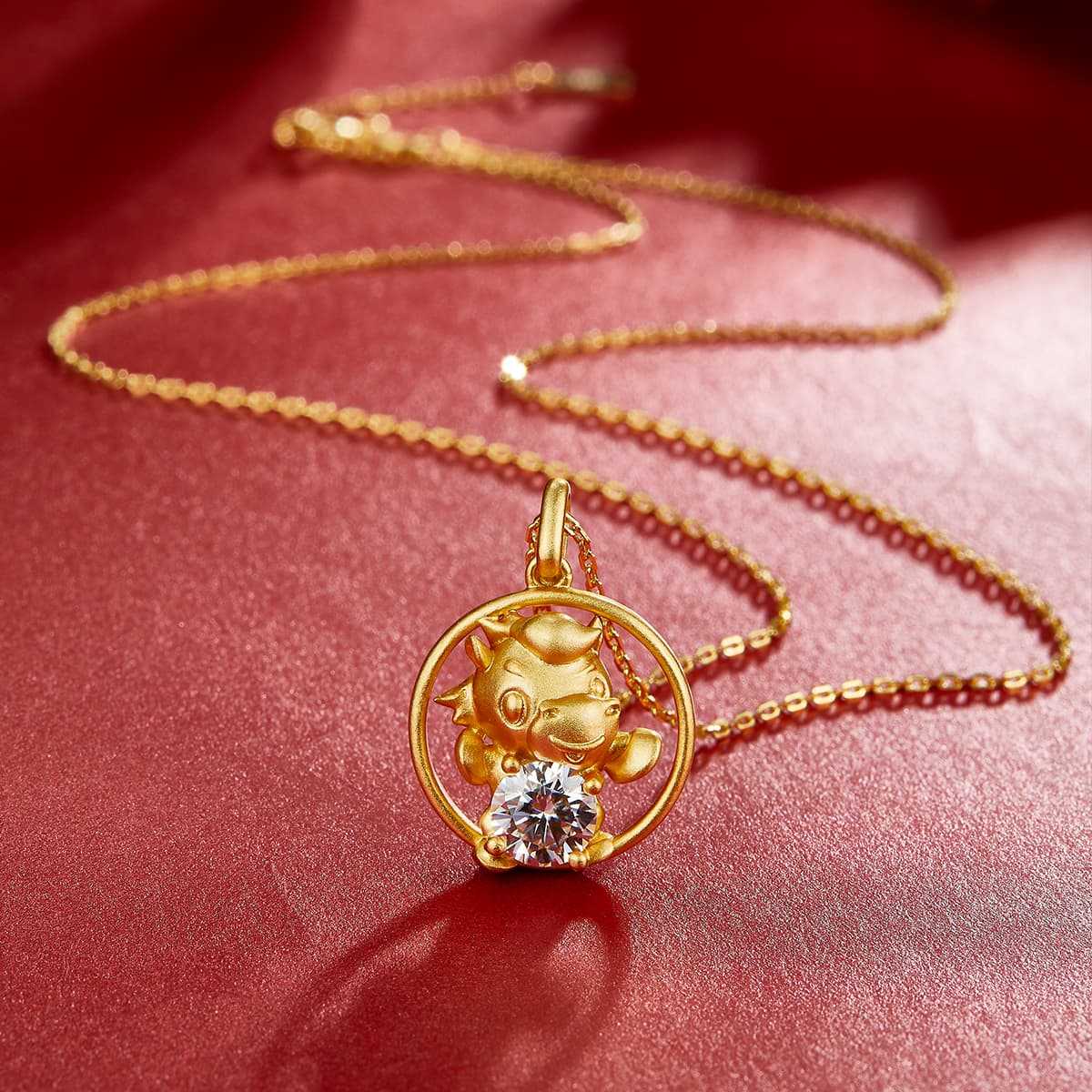 Collier Buffle Porte-Bonheur Argent Doré, Moissanite 1ct VVS1, Coffret GRA