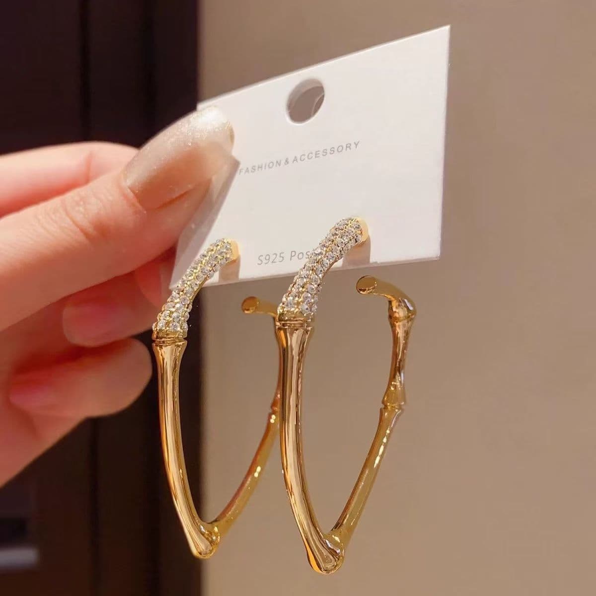 Boucles d'oreilles rétro asymétriques, grand cercle luxe discret