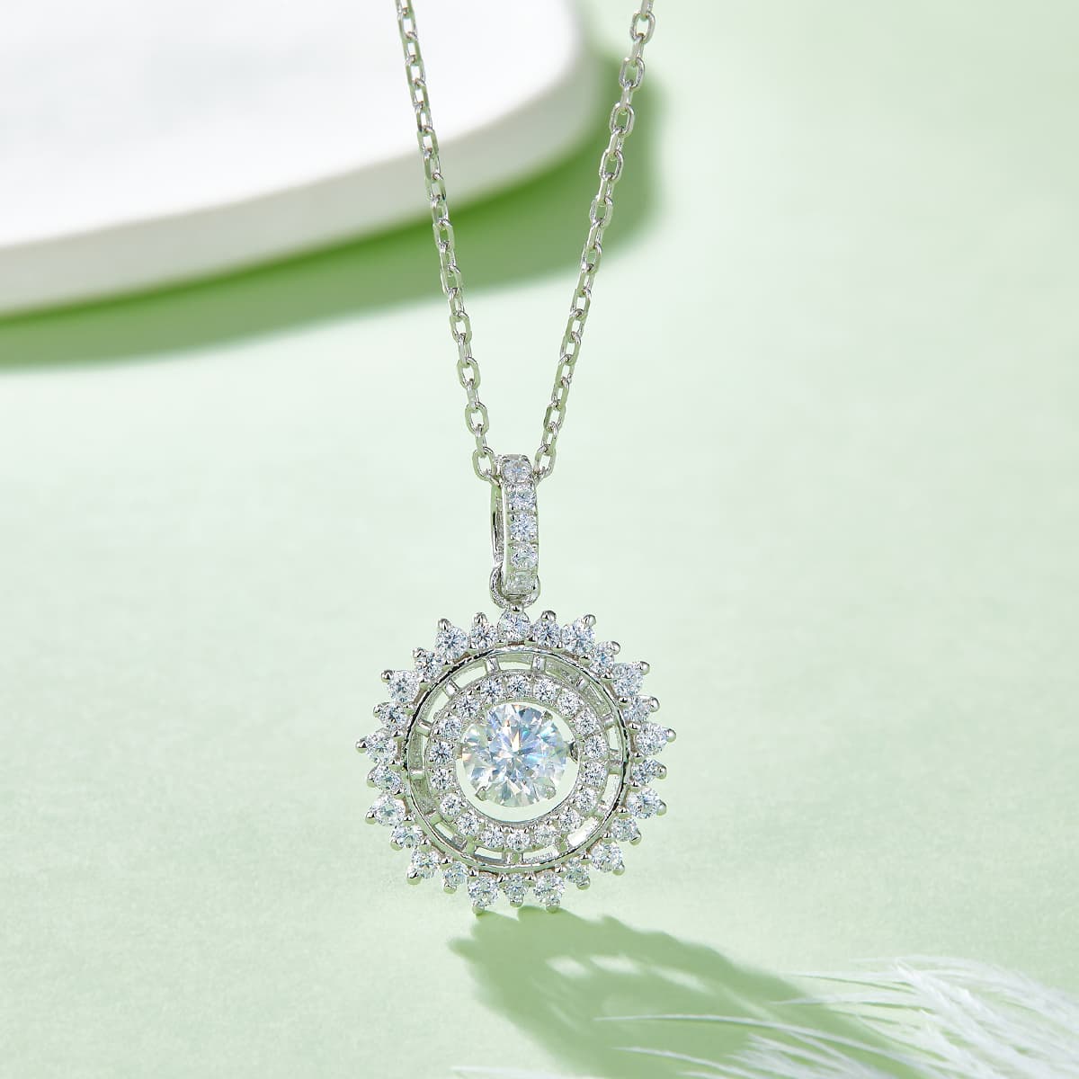 Collier Halo Solaire Moissanite 0,5ct D VVS1 Argent 925 Plaqué Platine