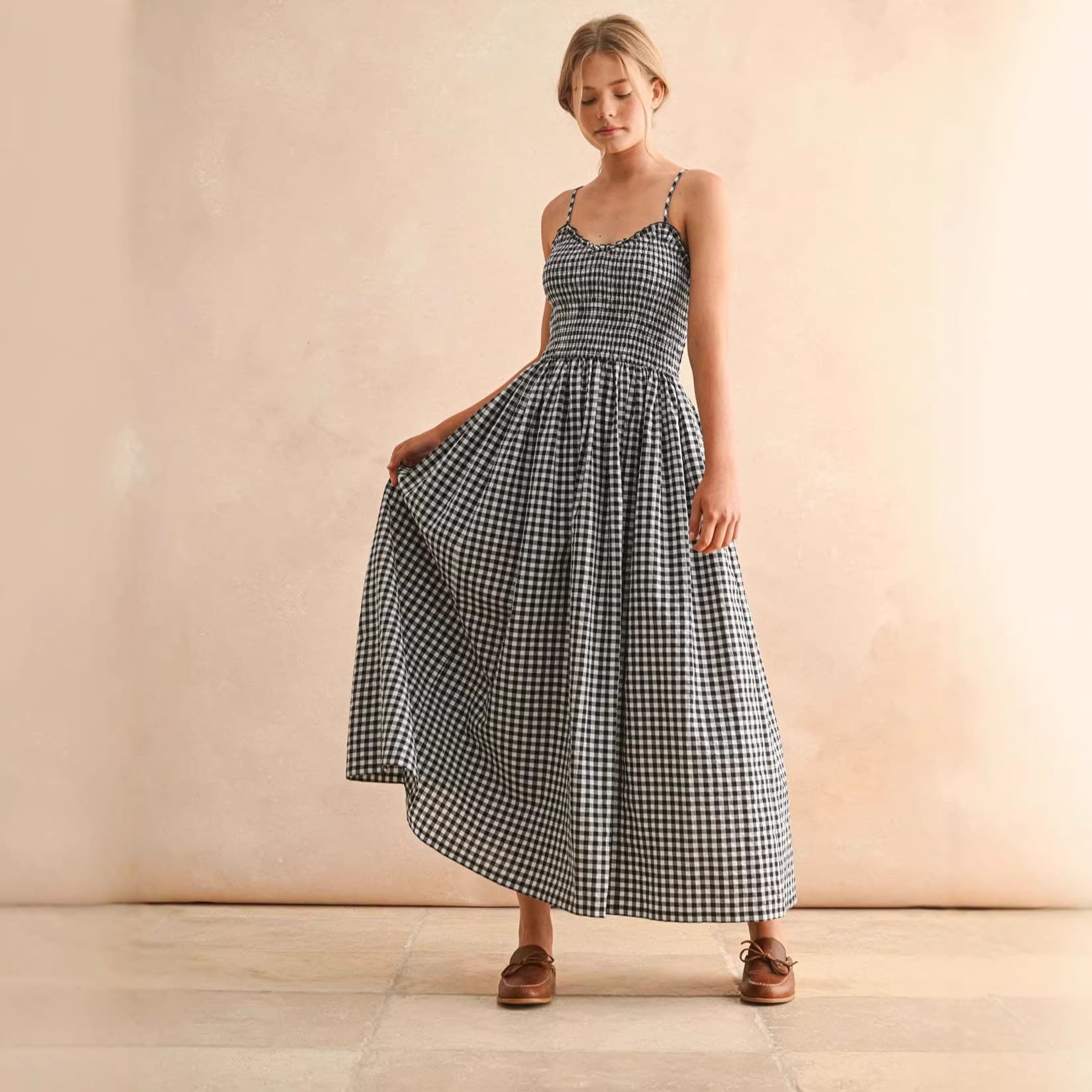 Robe en A affinante à taille marquée