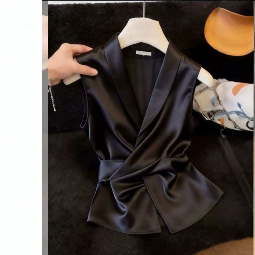 Sublime gilet femme à la française, taille en satin