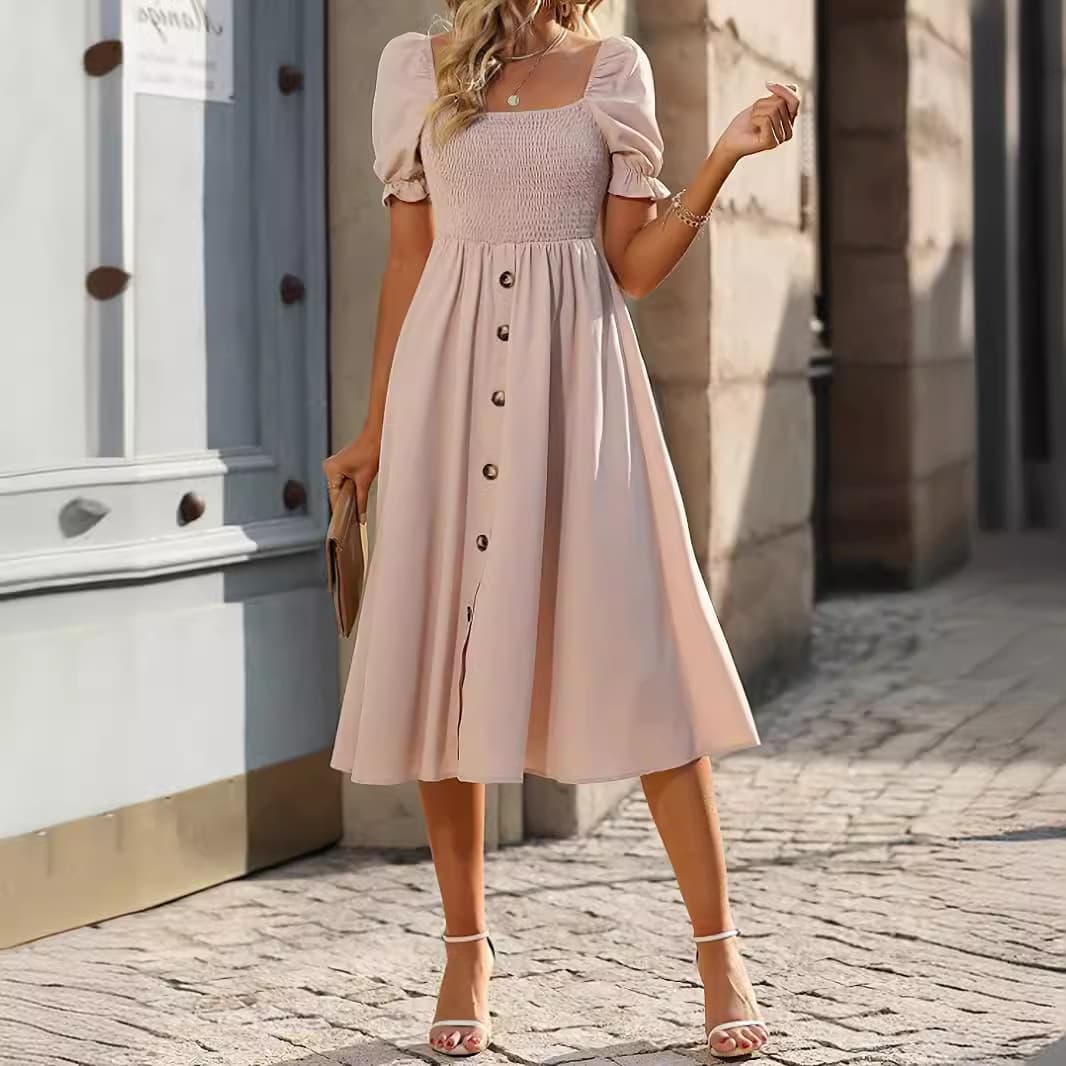 Robe femme plissée col carré manches courtes à boutons