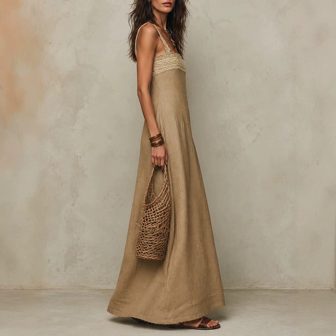 Robe maxi fluide à bretelles coupe droite