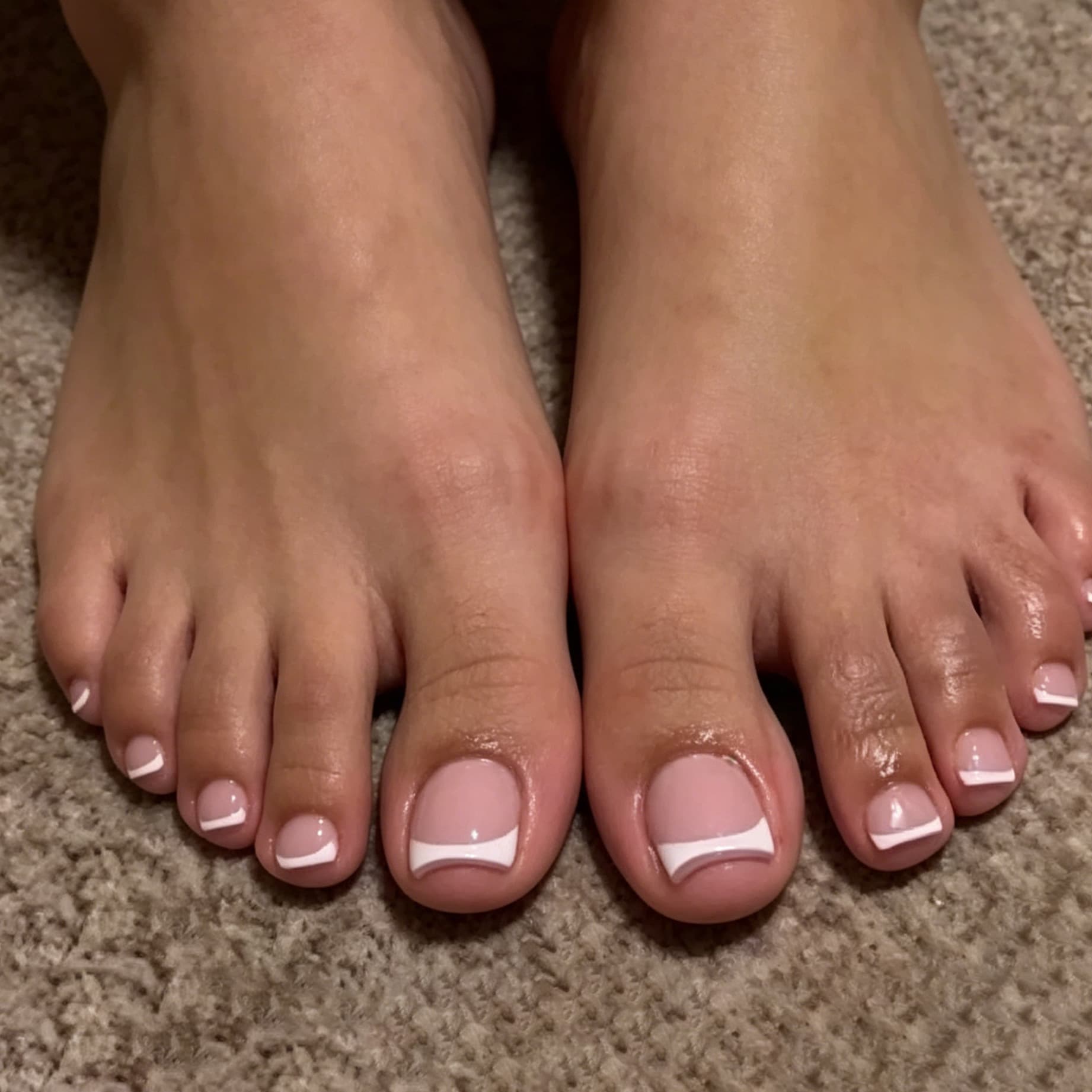 Pink And White-edged French-style Sweet And Cute Ready-to-wear Nails