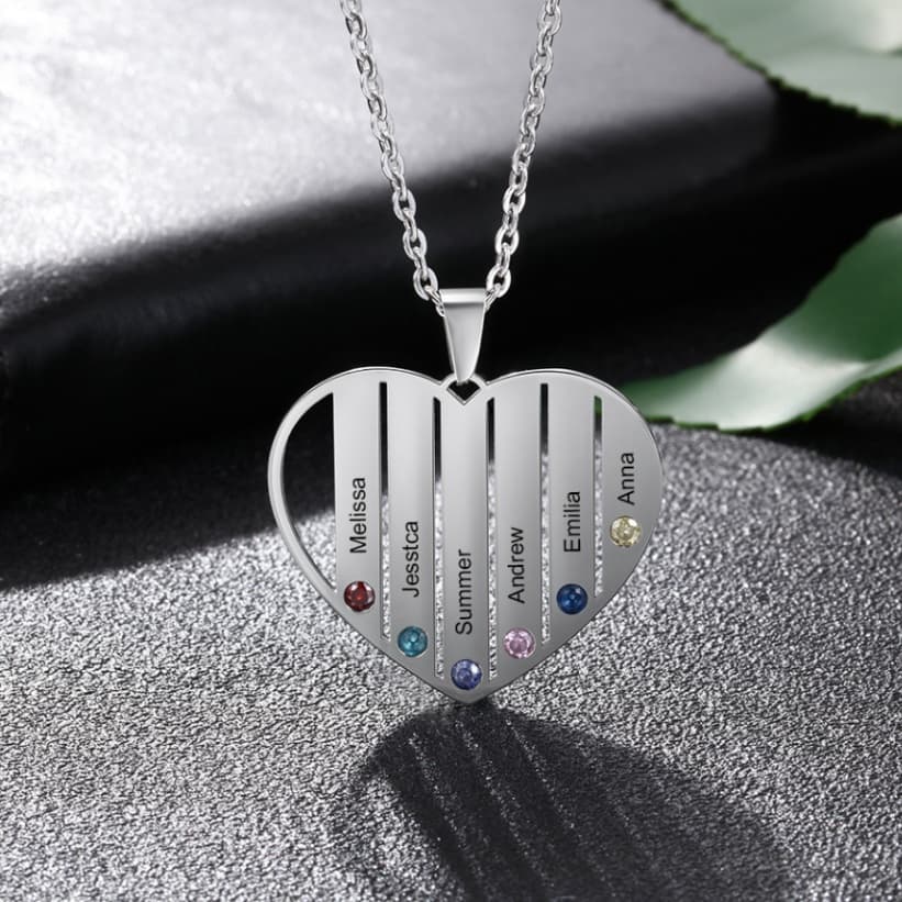 Collier Cœur Ajouré Gravable avec 4 Diamants